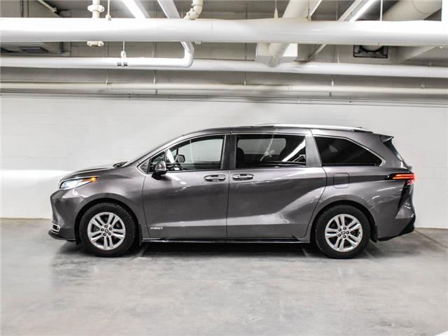 2021 Toyota Sienna Limited 7-Passenger AWD + No accident (Stk: P5878) in North York, - Image 3 of 7