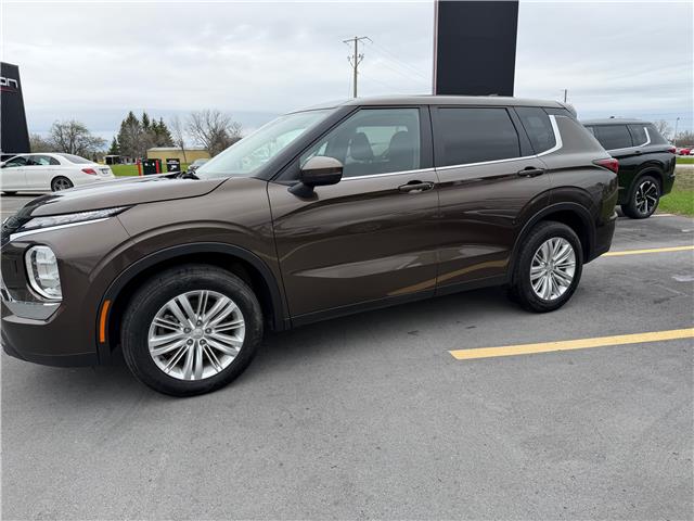 2024 Mitsubishi Outlander ES (Stk: P2304) in BELLEVILLE - Image 1 of 21