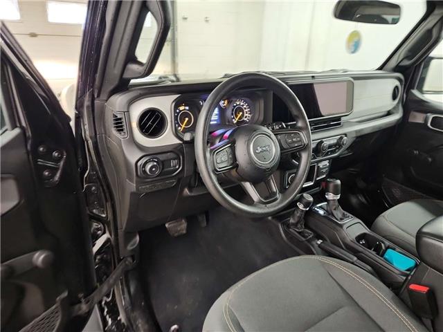 2024 Jeep Wrangler Sport (Stk: 43989J) in Belleville - Image 2 of 8 2024 Jeep Wrangler Sport (Stk: 43989J) in Belleville - Image 2 of 8