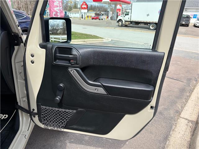 2017 Jeep Wrangler Sport (Stk: A-641415) in Moncton - Image 17 of 20 2017 Jeep Wrangler Sport (Stk: A-641415) in Moncton - Image 17 of 20