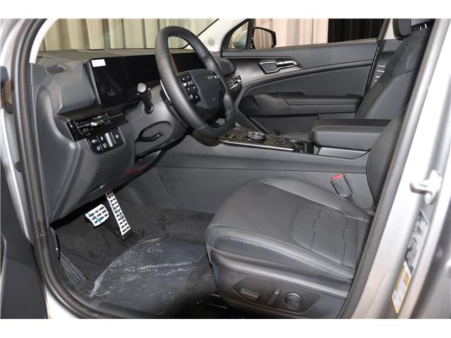 2026 Kia Sportage EX Premium w/Black Interior (Stk: 27126) in Edmonton - Image 12 of 29