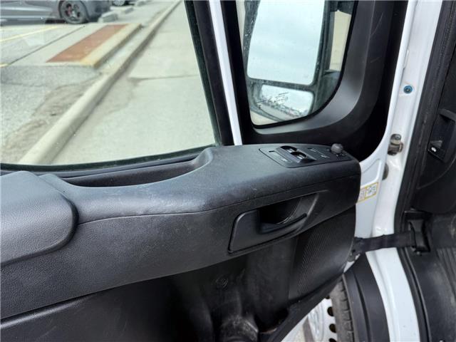 2025 RAM ProMaster 2500 High Roof (Stk: U11178) in London - Image 13 of 20