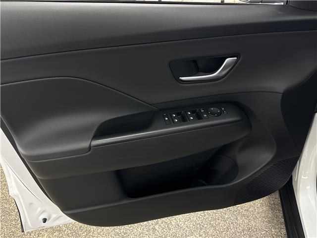 2025 Hyundai Kona 2.0L Preferred w/Trend Package (Stk: 43904J) in Belleville - Image 13 of 29