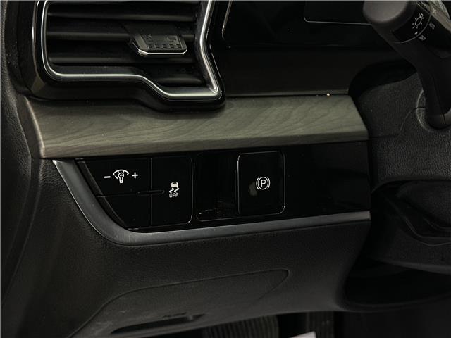 2024 Kia Sportage X-Line (Stk: 43905J) in Belleville - Image 14 of 29