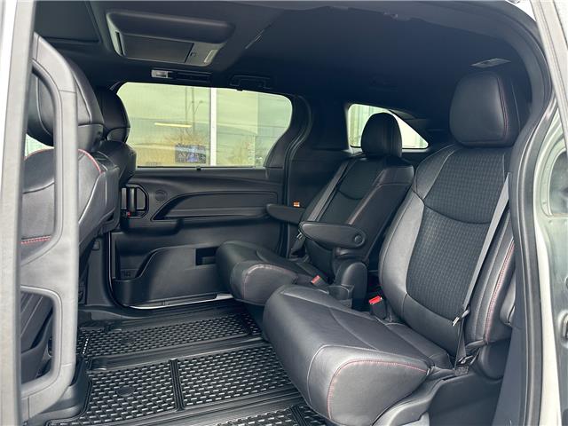 2025 Toyota Sienna XSE 7-Passenger (Stk: W7085) in Cobourg - Image 26 of 29