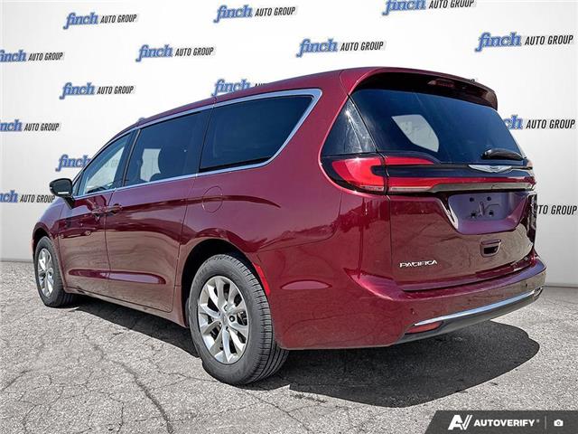 2023 Chrysler Pacifica Touring-L (Stk: 1067) in Kitchener - Image 4 of 24