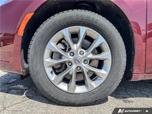2023 Chrysler Pacifica Touring-L (Stk: 1067) in Kitchener - Image 6 of 24