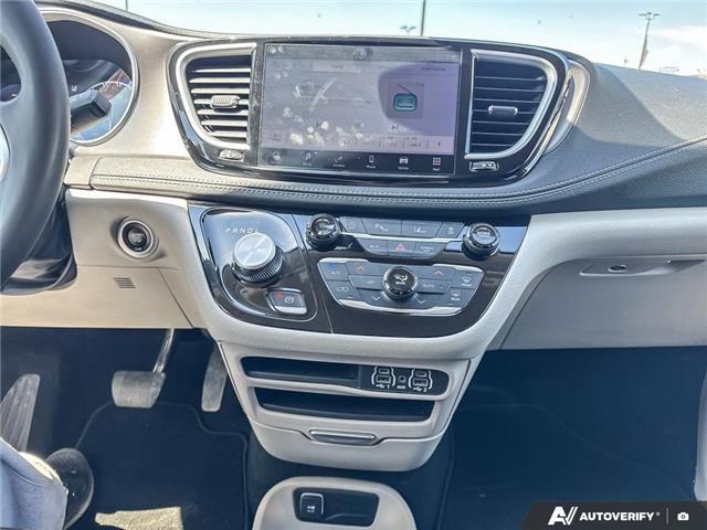 2023 Chrysler Pacifica Touring-L (Stk: 1067) in Kitchener - Image 18 of 24