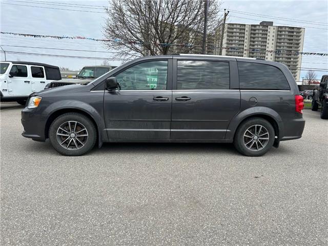 2017 Dodge Grand Caravan CVP/SXT (Stk: 1039) in Kitchener - Image 2 of 11