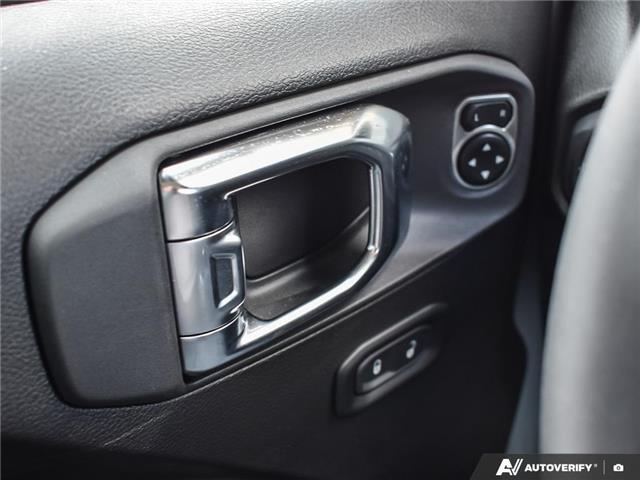 2025 Jeep Wrangler Sport (Stk: 44550) in Kitchener - Image 17 of 27