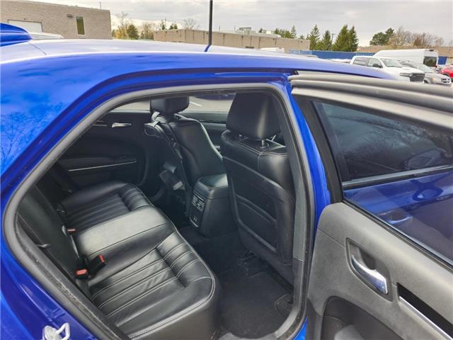 2019 Chrysler 300 S (Stk: 136745) in London - Image 7 of 8 2019 Chrysler 300 S (Stk: 136745) in London - Image 7 of 8