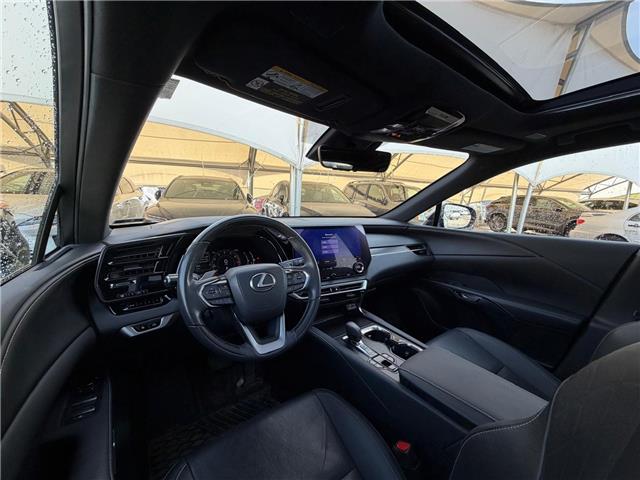 2024 Lexus RX 350 Base (Stk: 260703A) in Calgary - Image 7 of 18