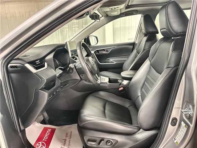 2025 Toyota RAV4 Hybrid XLE (Stk: 11U4472) in Markham - Image 15 of 31