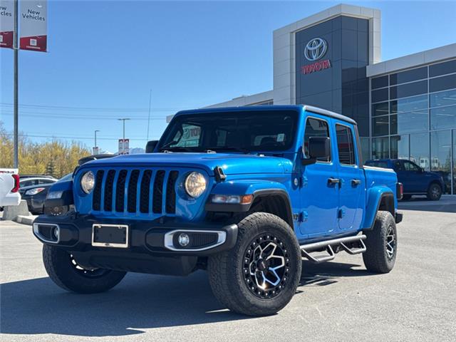 2021 Jeep Gladiator Sport S (Stk: J006395A) in Cranbrook - Image 1 of 21