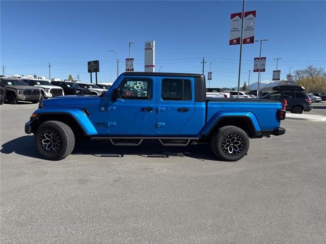 2021 Jeep Gladiator Sport S (Stk: J006395A) in Cranbrook - Image 2 of 21