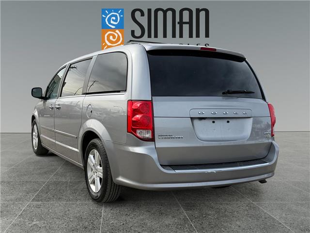 2017 Dodge Grand Caravan Crew (Stk: CBK3402) in Regina - Image 3 of 21