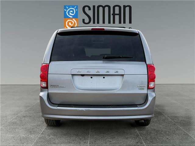 2017 Dodge Grand Caravan Crew (Stk: CBK3402) in Regina - Image 4 of 21