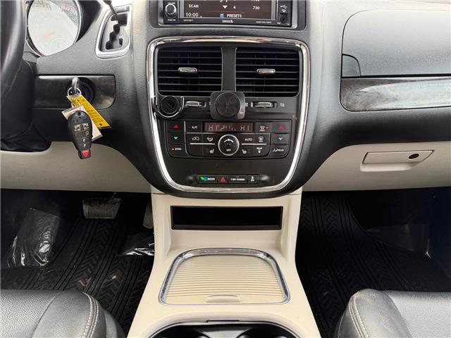 2017 Dodge Grand Caravan Crew (Stk: CBK3402) in Regina - Image 11 of 21