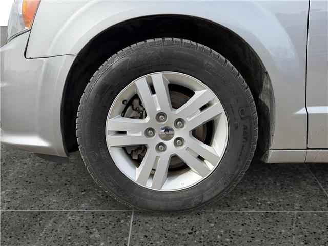 2017 Dodge Grand Caravan Crew (Stk: CBK3402) in Regina - Image 14 of 21