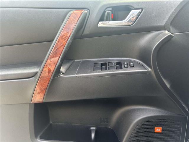 2013 Toyota Highlander Hybrid Limited (Stk: 387004J) in Surrey - Image 14 of 15