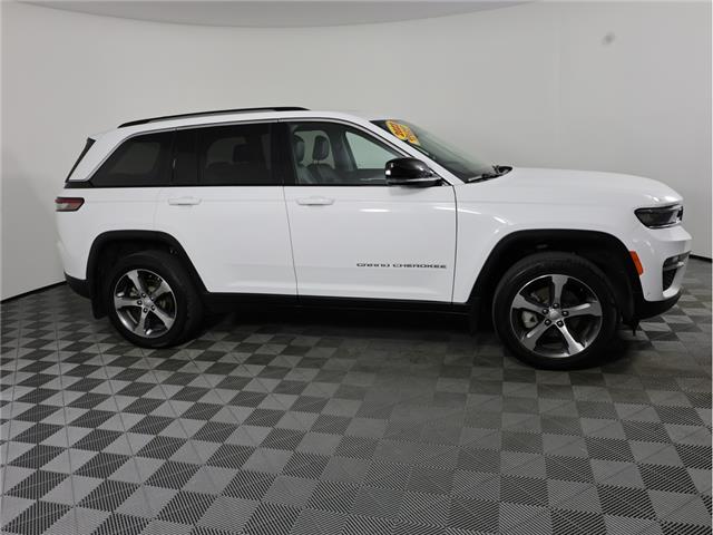 2023 Jeep Grand Cherokee Limited (Stk: A20937) in Calgary - Image 5 of 23 2023 Jeep Grand Cherokee Limited (Stk: A20937) in Calgary - Image 5 of 23