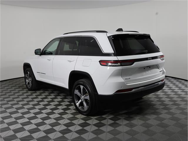 2023 Jeep Grand Cherokee Limited (Stk: A20937) in Calgary - Image 8 of 23 2023 Jeep Grand Cherokee Limited (Stk: A20937) in Calgary - Image 8 of 23