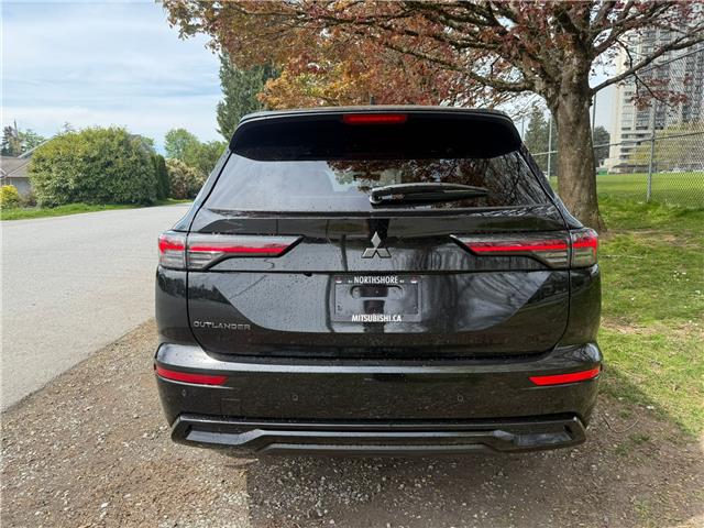 2026 Mitsubishi Outlander PHEV GT NOIR (Stk: 611683) in North Vancouver - Image 4 of 14