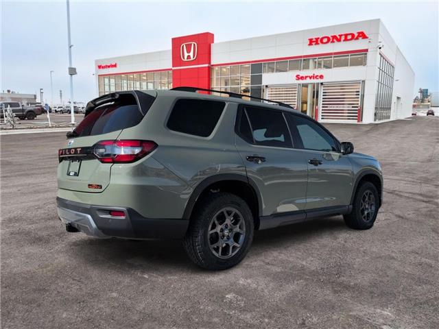 2026 Honda Pilot TrailSport (Stk: 4263) in Lethbridge - Image 3 of 23 2026 Honda Pilot TrailSport (Stk: 4263) in Lethbridge - Image 3 of 23