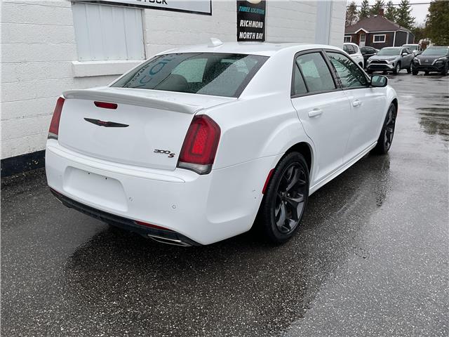 2022 Chrysler 300 S (Stk: 260416) in North Bay - Image 3 of 16