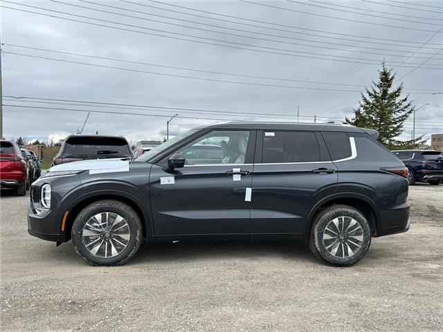 2026 Mitsubishi Outlander LE (Stk: T0227) in Barrie - Image 2 of 16
