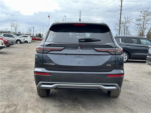 2026 Mitsubishi Outlander LE (Stk: T0227) in Barrie - Image 4 of 16