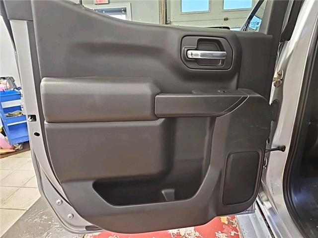 2021 Chevrolet Silverado 1500 LT (Stk: 422496) in Lower Sackville - Image 5 of 9