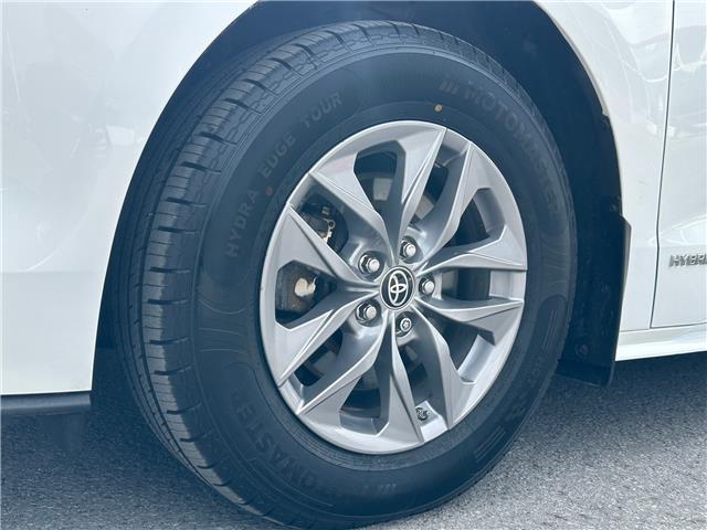 2021 Toyota Sienna LE 8-Passenger (Stk: W7079A) in Cobourg - Image 2 of 24