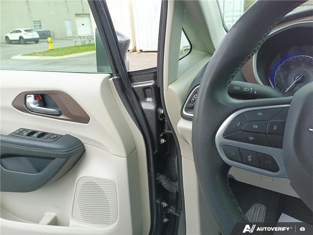 2023 Chrysler Grand Caravan SXT (Stk: 166315) in London - Image 18 of 26