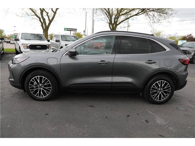 2023 Ford Escape PHEV (Stk: TL34782) in Windsor - Image 2 of 27
