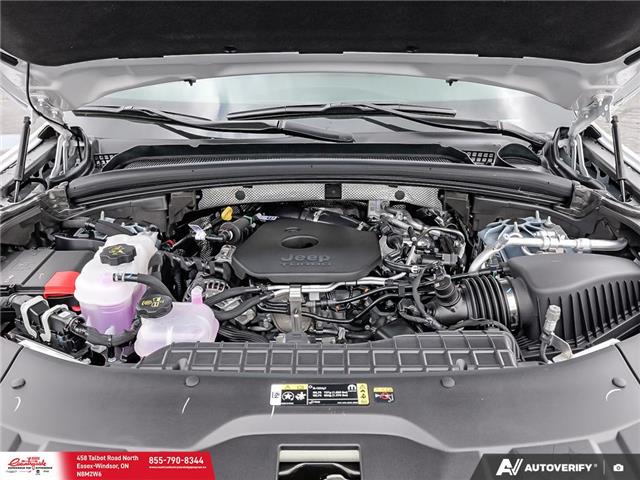 2026 Jeep Grand Cherokee Base (Stk: 26194) in Essex-Windsor - Image 8 of 27