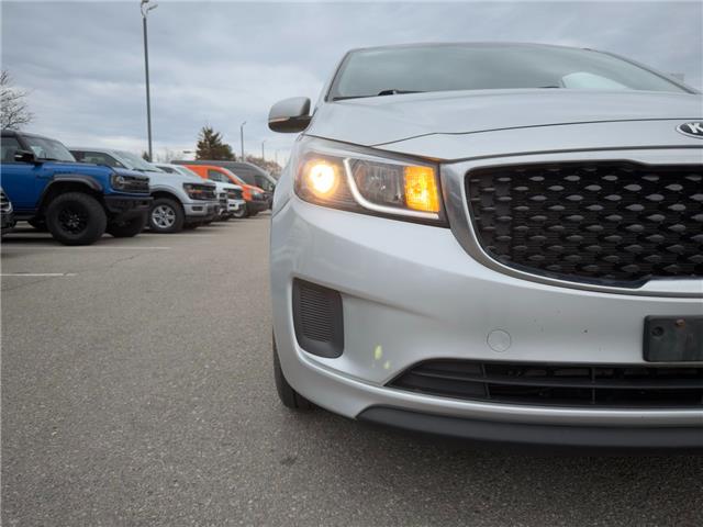 2016 Kia Sedona LX+ (Stk: T1008) in Oakville - Image 5 of 32