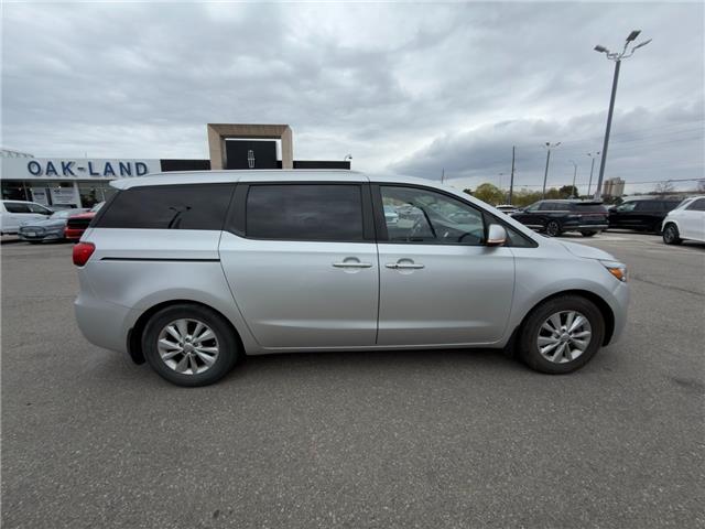 2016 Kia Sedona LX+ (Stk: T1008) in Oakville - Image 13 of 32