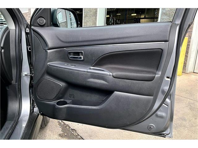 2019 Mitsubishi RVR SE (Stk: 03668U) in Calgary - Image 18 of 33