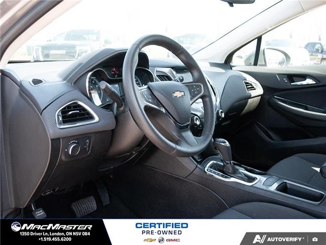 2017 Chevrolet Cruze Hatch LT Auto (Stk: 26P027) in London - Image 16 of 30 2017 Chevrolet Cruze Hatch LT Auto (Stk: 26P027) in London - Image 16 of 30