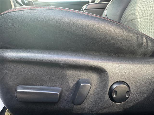 2015 Toyota Camry SE (Stk: 2604148) in Waterloo - Image 12 of 22