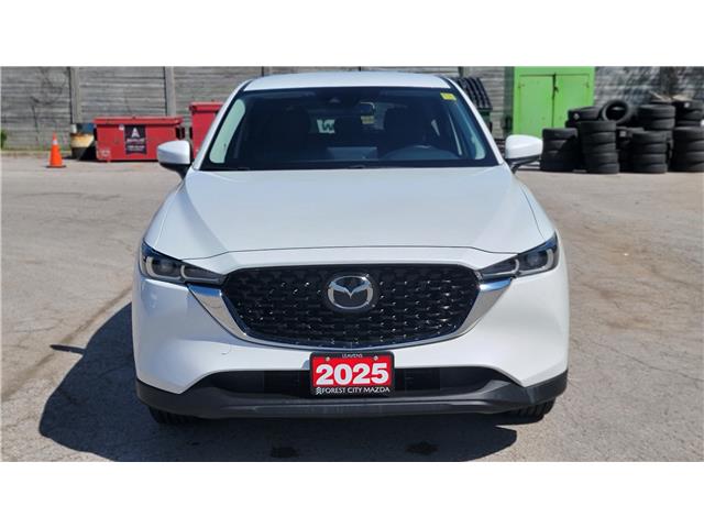 2025 Mazda CX-5 GS (Stk: 17ME0085) in London - Image 8 of 26