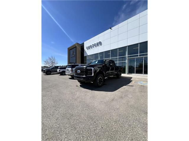 2025 Ford F-350 Platinum (Stk: T86642) in Okotoks - Image 1 of 5