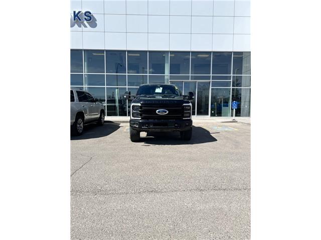 2025 Ford F-350 Platinum (Stk: T86642) in Okotoks - Image 2 of 5