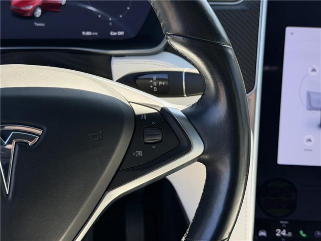 2017 Tesla Model X 75D (Stk: DA533B) in Ottawa - Image 17 of 21 2017 Tesla Model X 75D (Stk: DA533B) in Ottawa - Image 17 of 21