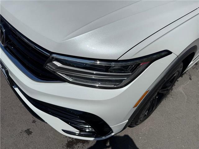 2023 Volkswagen Tiguan Comfortline R-Line Black (Stk: 166342) in London - Image 3 of 11