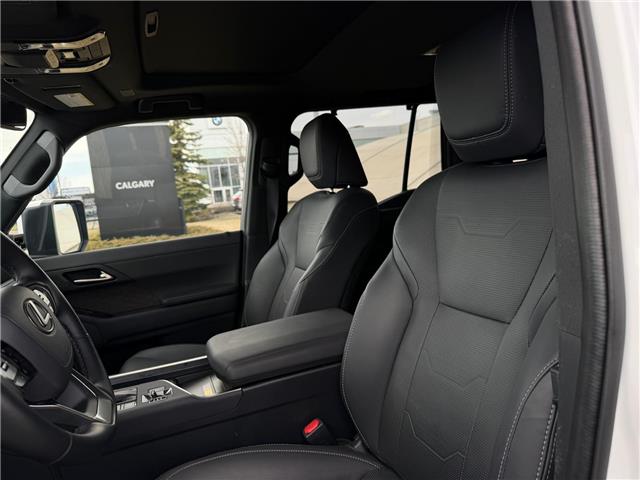 2025 Lexus GX 550 Base (Stk: 4623A) in Calgary - Image 6 of 18
