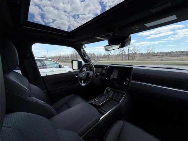 2025 Lexus GX 550 Base (Stk: 4623A) in Calgary - Image 9 of 18