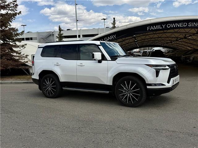 2025 Lexus GX 550 Base (Stk: 4623A) in Calgary - Image 2 of 18