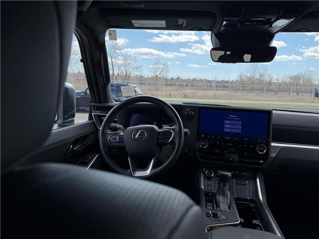 2025 Lexus GX 550 Base (Stk: 4623A) in Calgary - Image 10 of 18